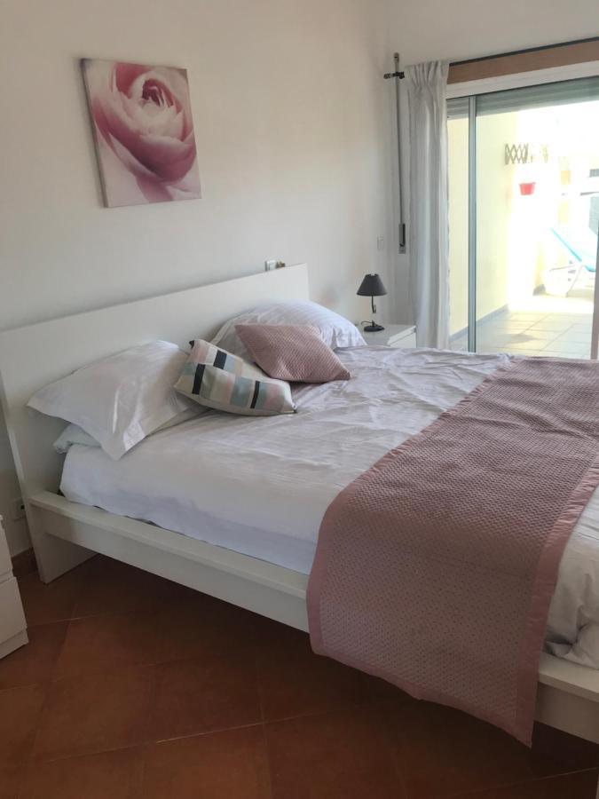 Condo Do Mar Lovely First Floor Apartment With Pool ลากอส ภายนอก รูปภาพ
