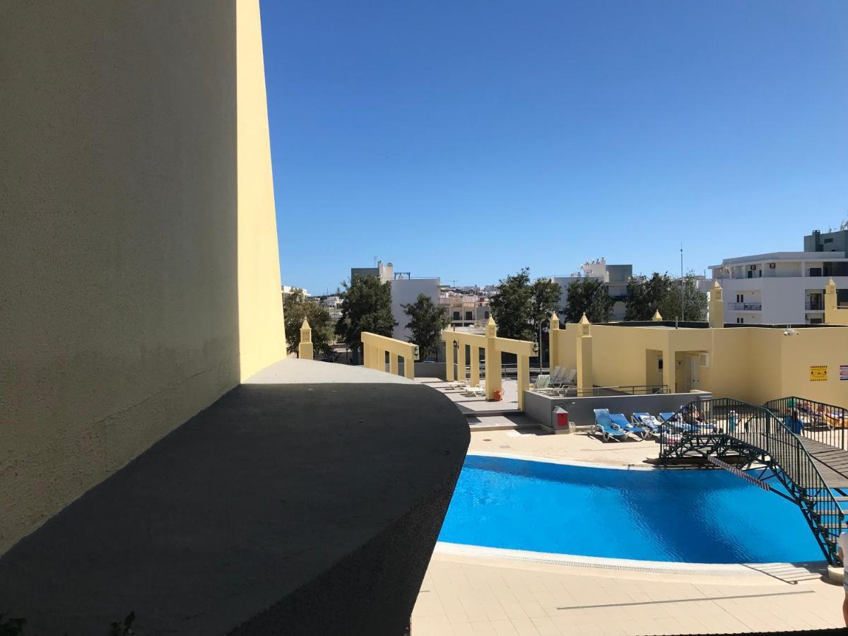 Condo Do Mar Lovely First Floor Apartment With Pool ลากอส ภายนอก รูปภาพ